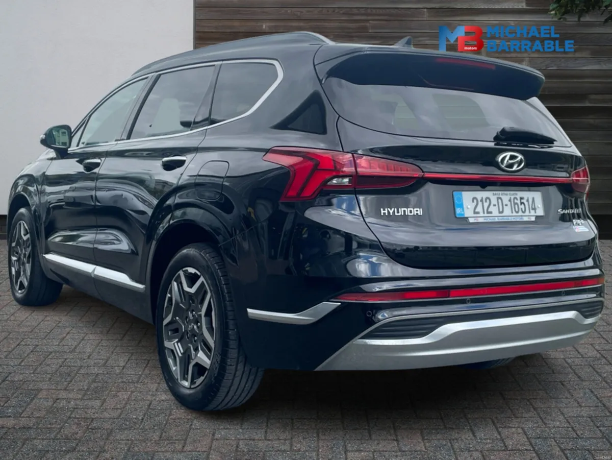Hyundai Santa Fe PHEV 5DR AUTO - Image 3