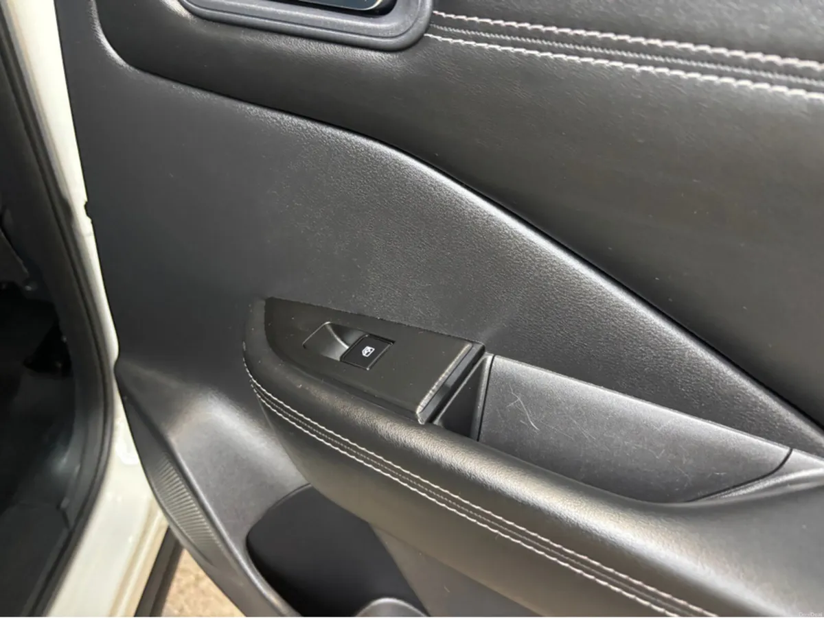 Nissan Qashqai EPOWER SV 4DR AUTO - Image 6