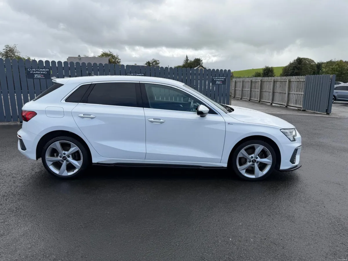 Audi A3 S LINE 40 TFSI E S-A SPORTBACK - Image 3
