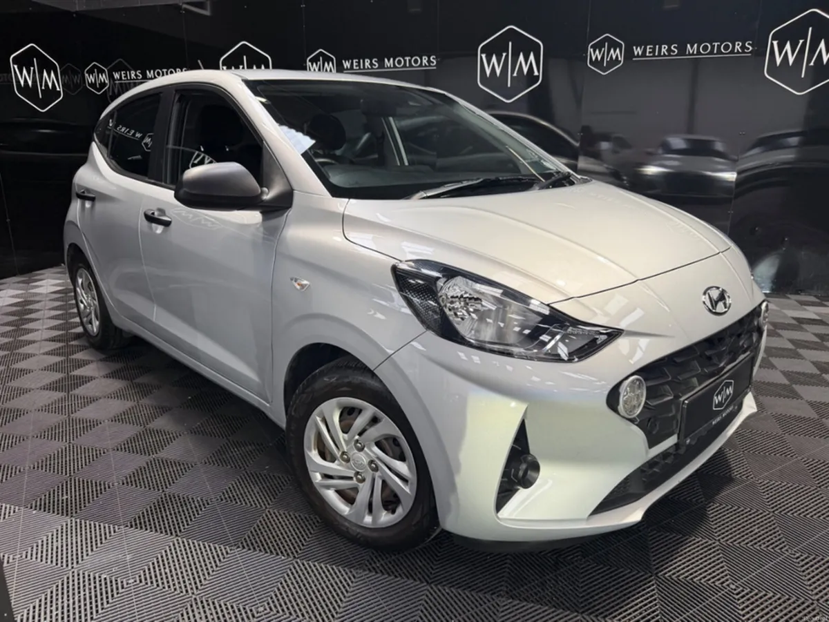 Hyundai i10 1.0 5DR ONE OWNER LOW MILEAGE - Image 5