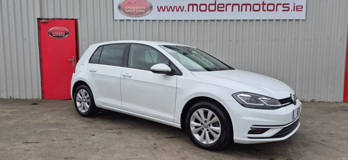 Vw Golf automatic 1.2 tsi 7.5 facelift new model - Image 1
