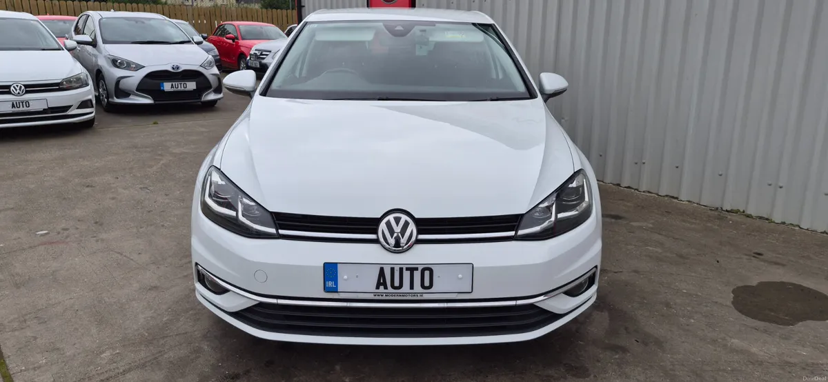 Vw Golf automatic 1.2 tsi 7.5 facelift new model - Image 4