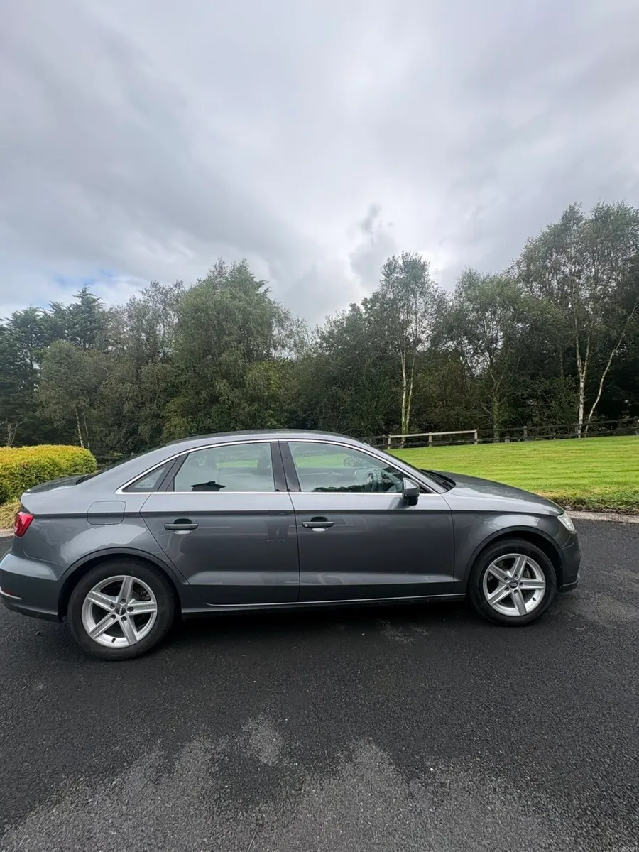 Audi A4 Saloon - Image 2