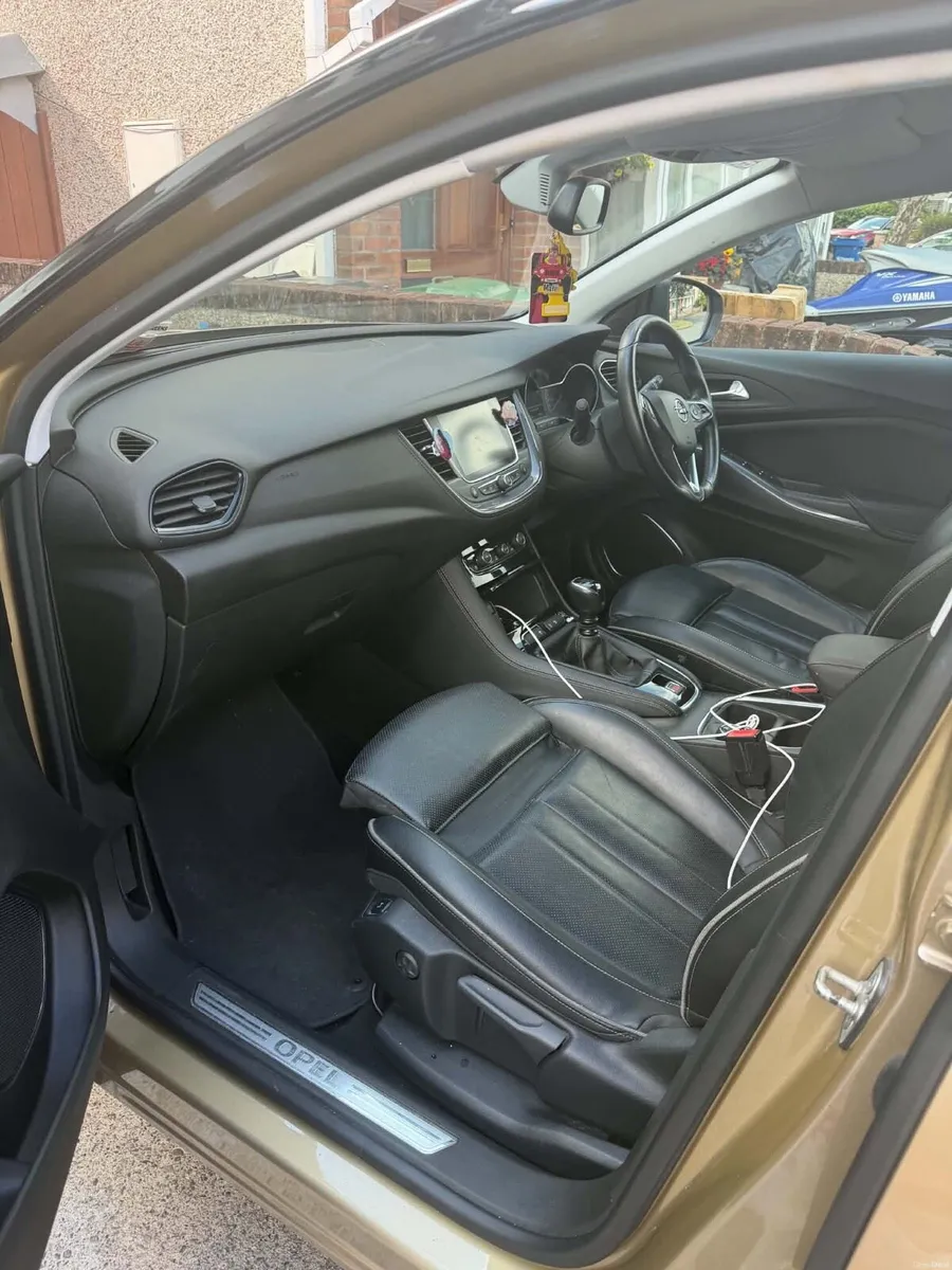 Opel grand land x elite - Image 4