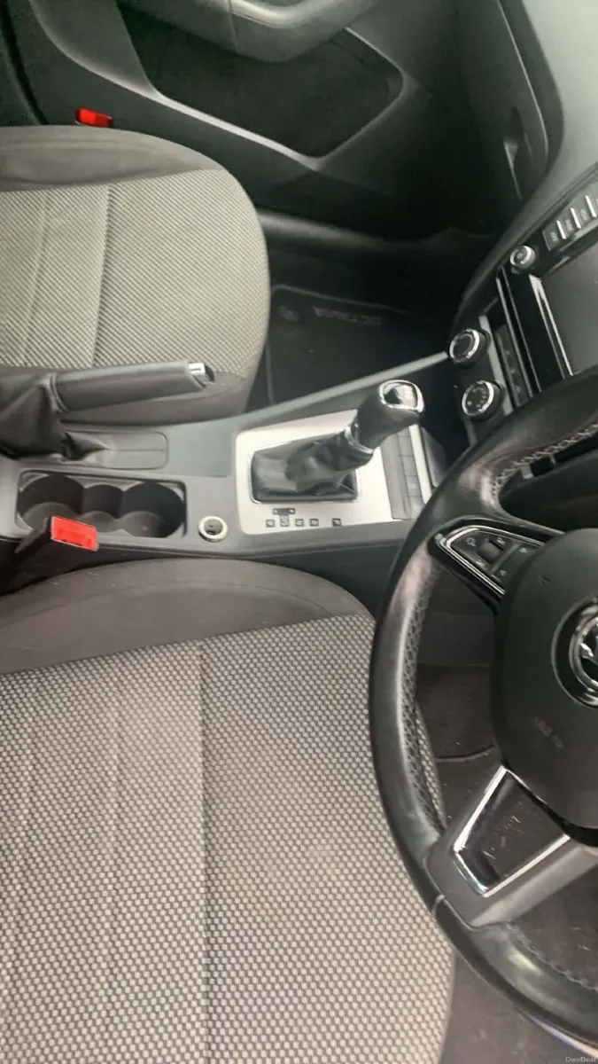 Skoda Octavia 2017 - Image 4