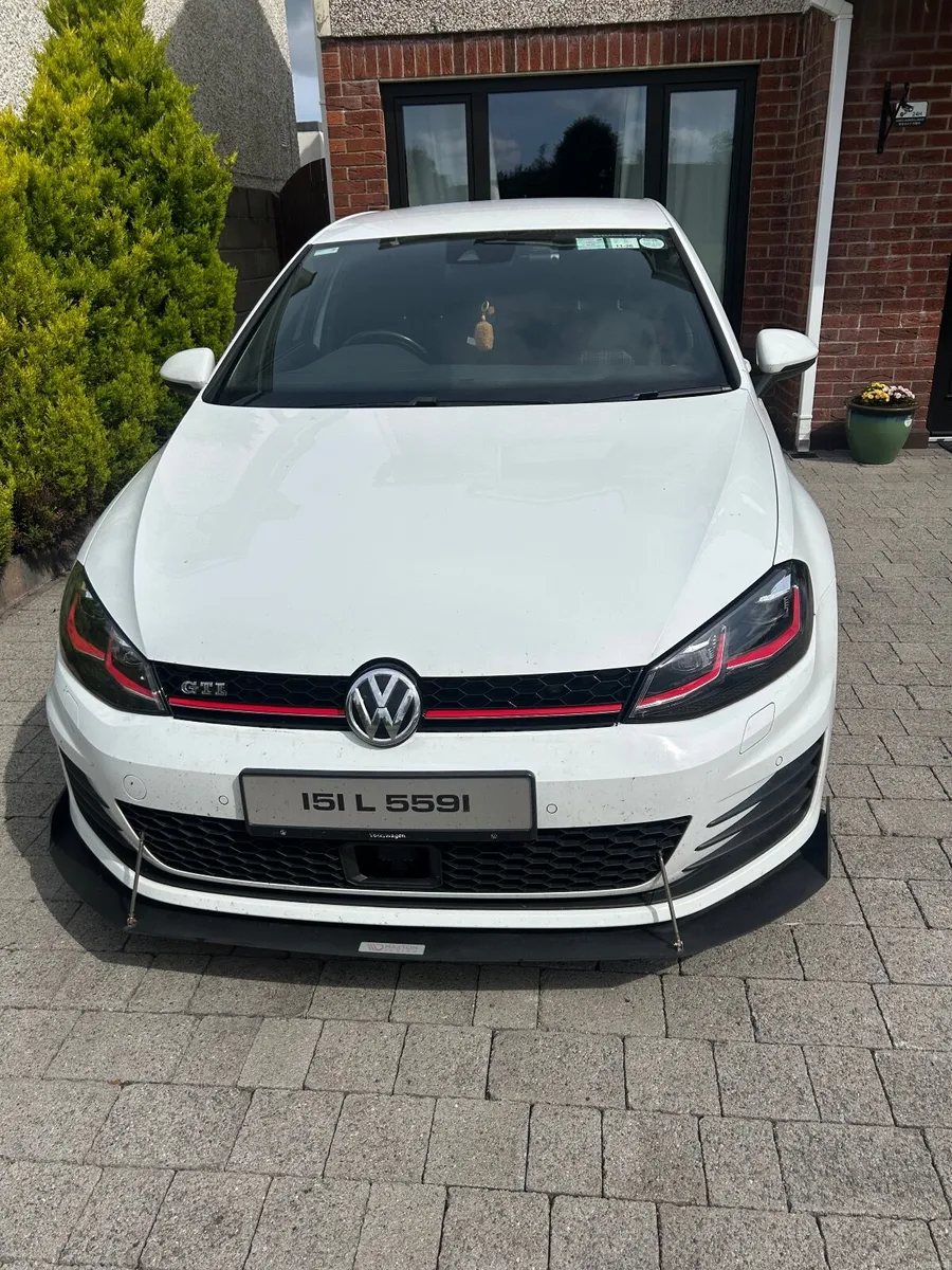 Volkswagen Golf GTI 2015 - Image 1