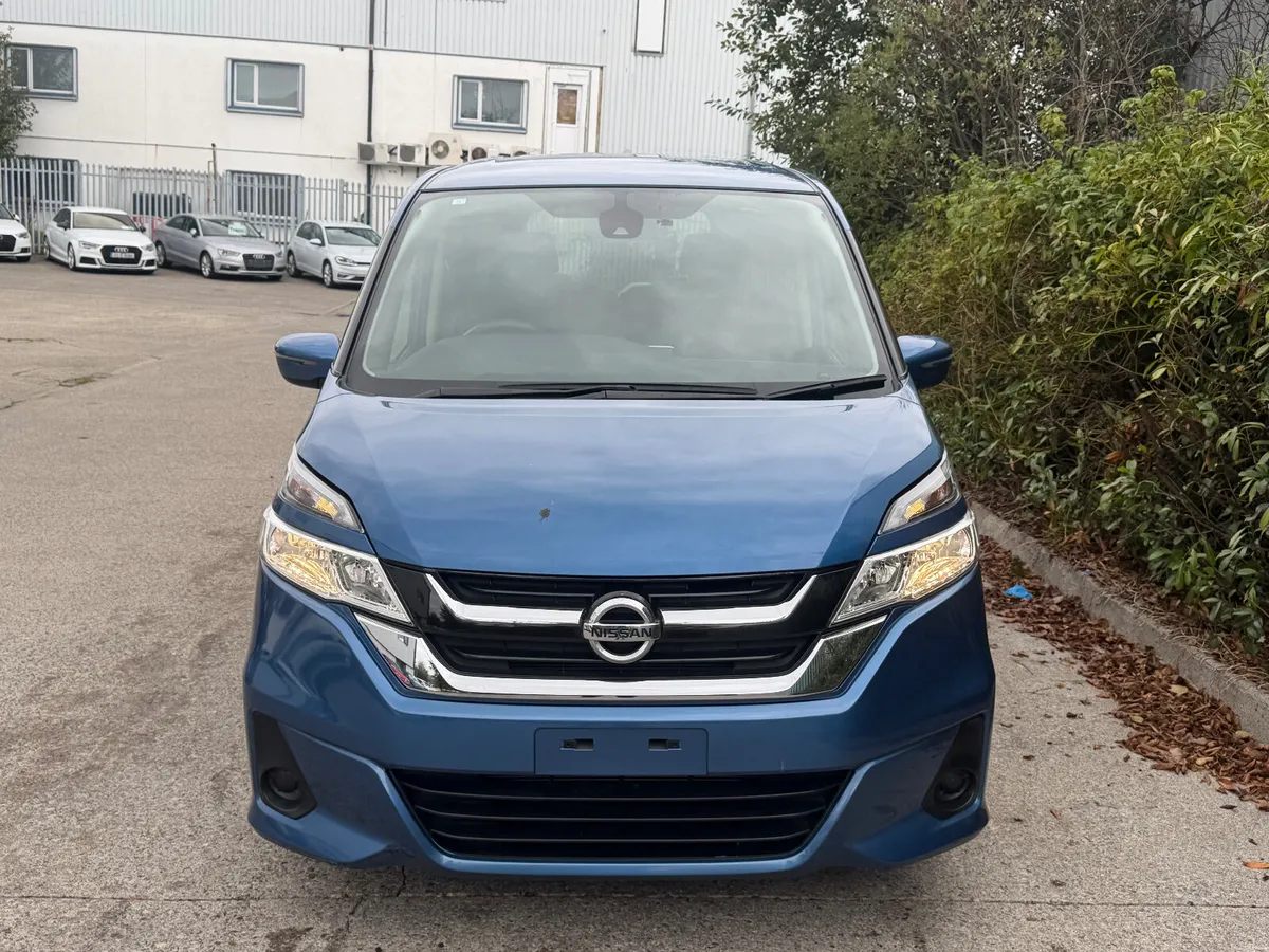 Nissan Serena Hybrid 8 Seater Low KM - Image 5
