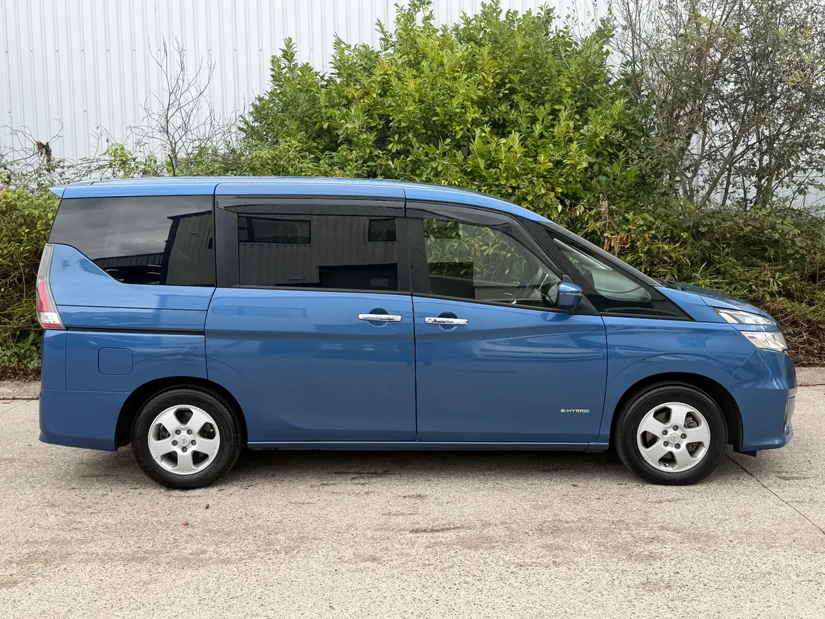 Nissan Serena Hybrid 8 Seater Low KM - Image 2