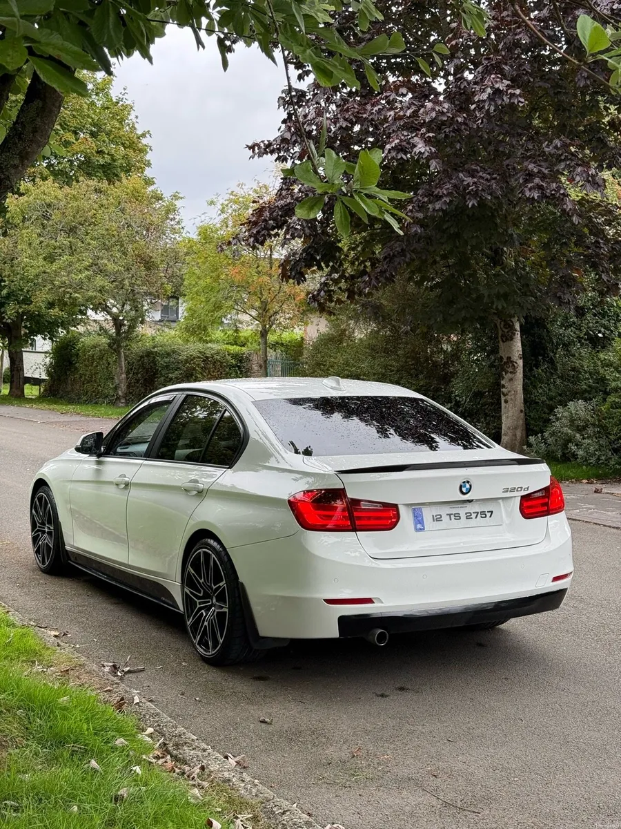 BMW F30 - Image 3