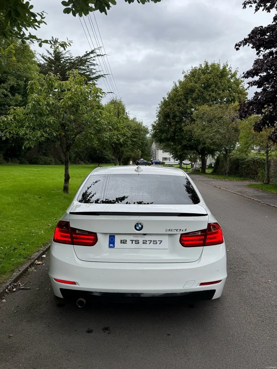 BMW F30 - Image 5