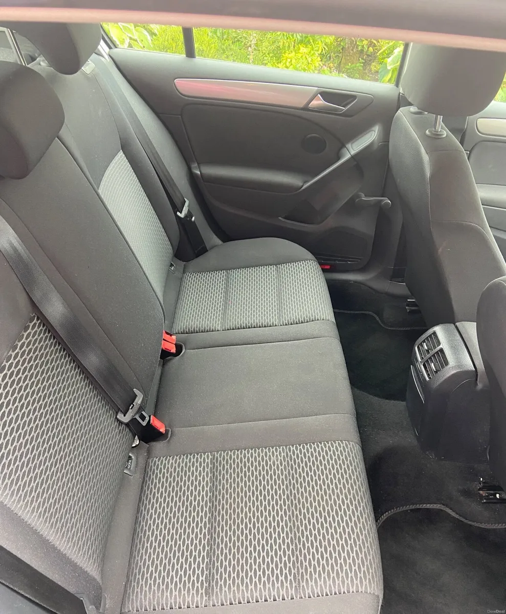 Volkswagen Golf 2012 - Image 6