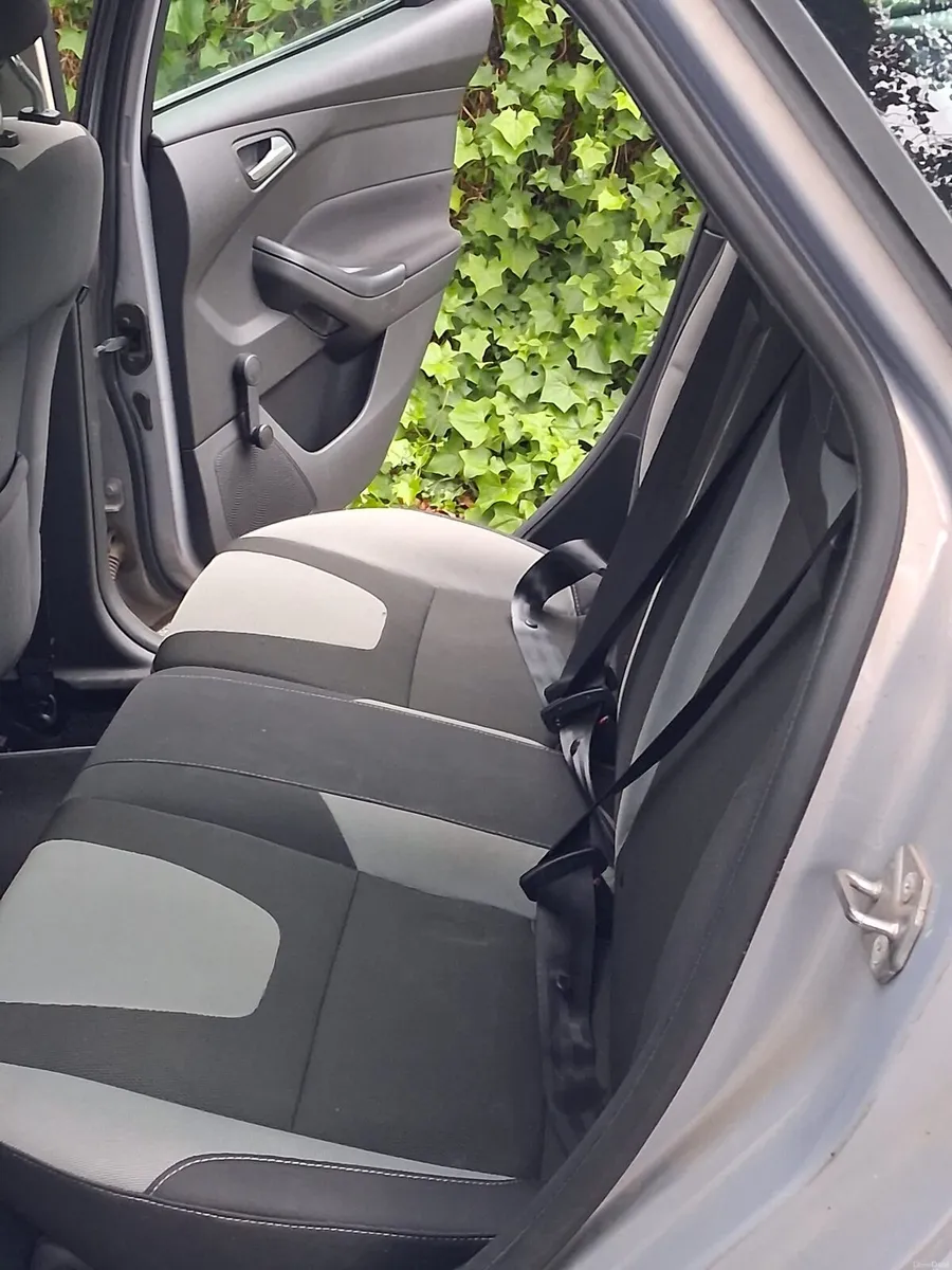 Ford focus - Image 5