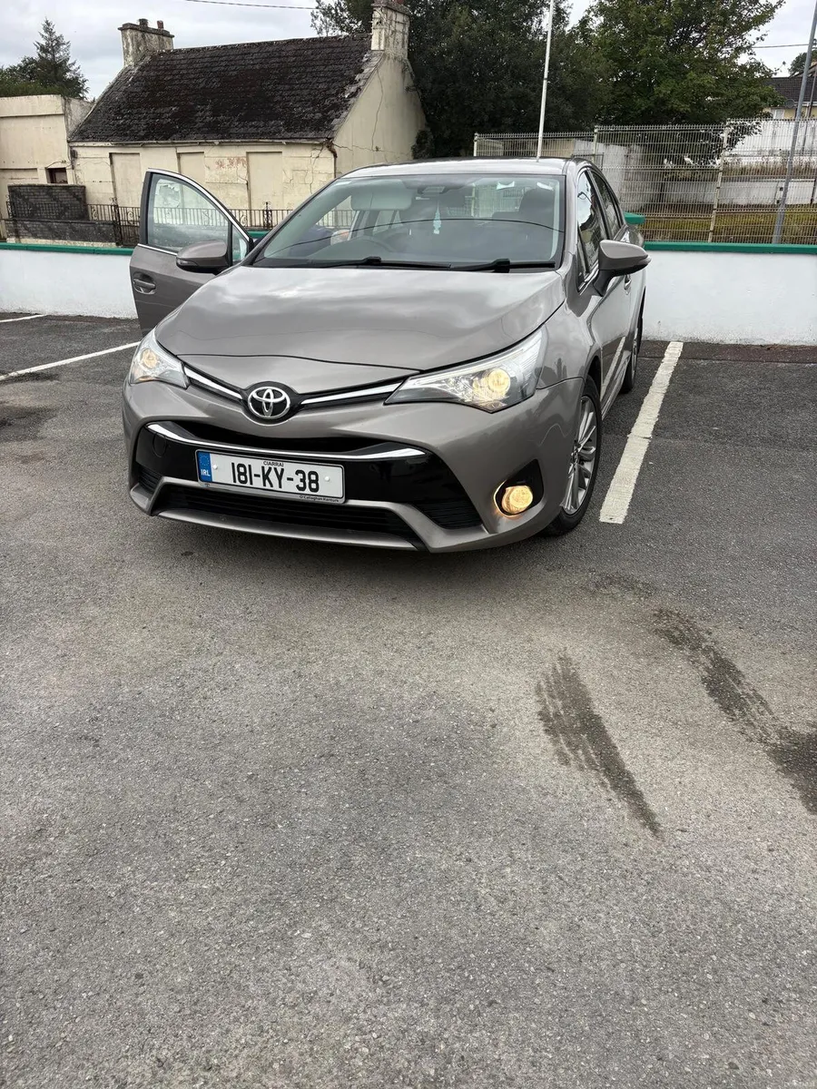 Toyota Avensis 2018 - Image 1