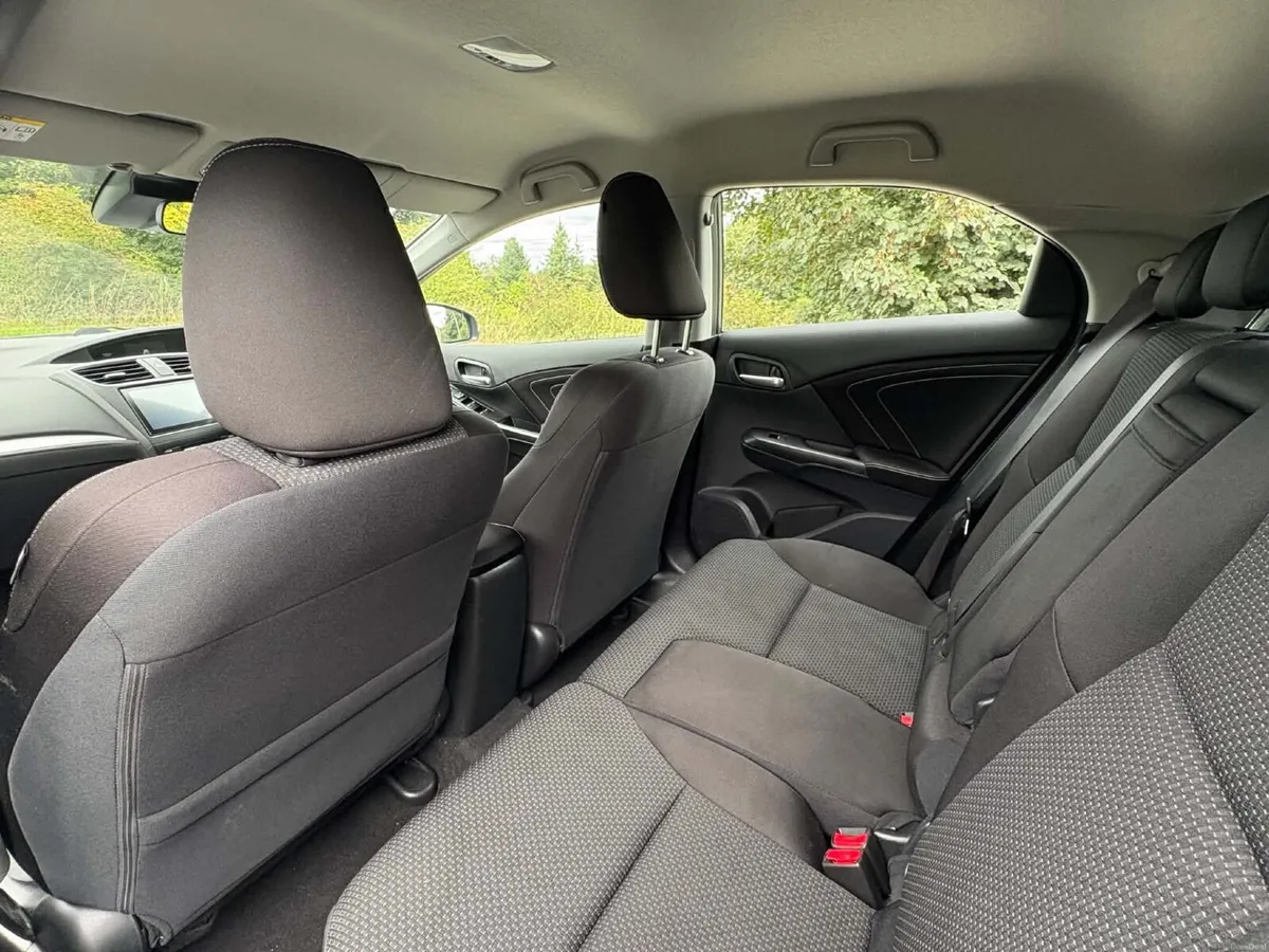 Honda Civic 2016 - Image 6