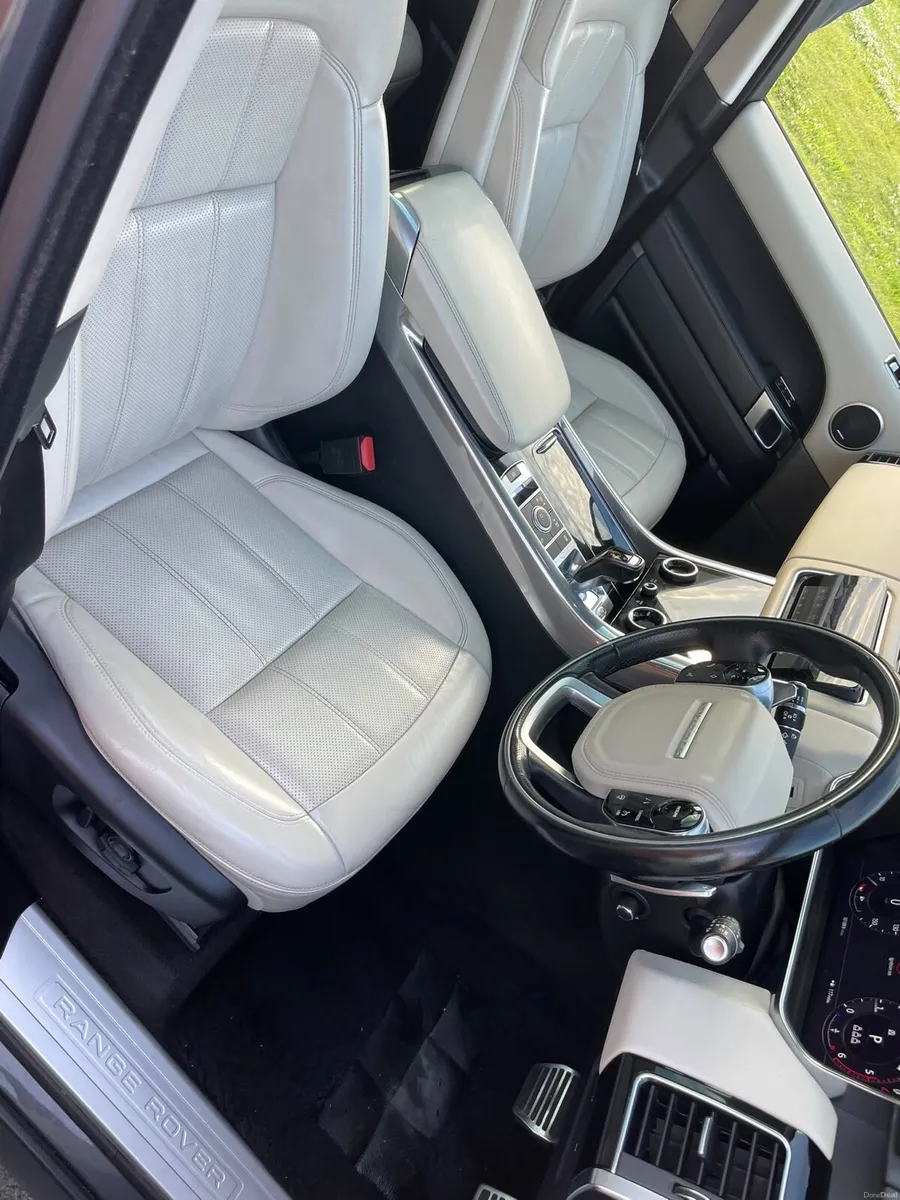 2021 rangerover sport 3.0 diesel  not hybrid - Image 5