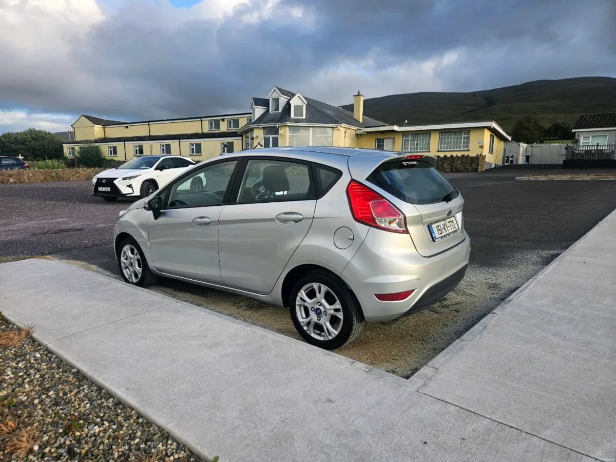 2015 Ford Fiesta 1.25 zetec - Image 6