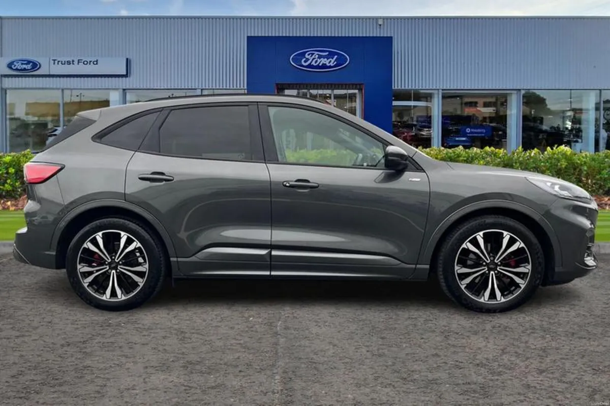 Ford Kuga 2.5h Duratec ST-Line X Edition SUV 5dr P - Image 3