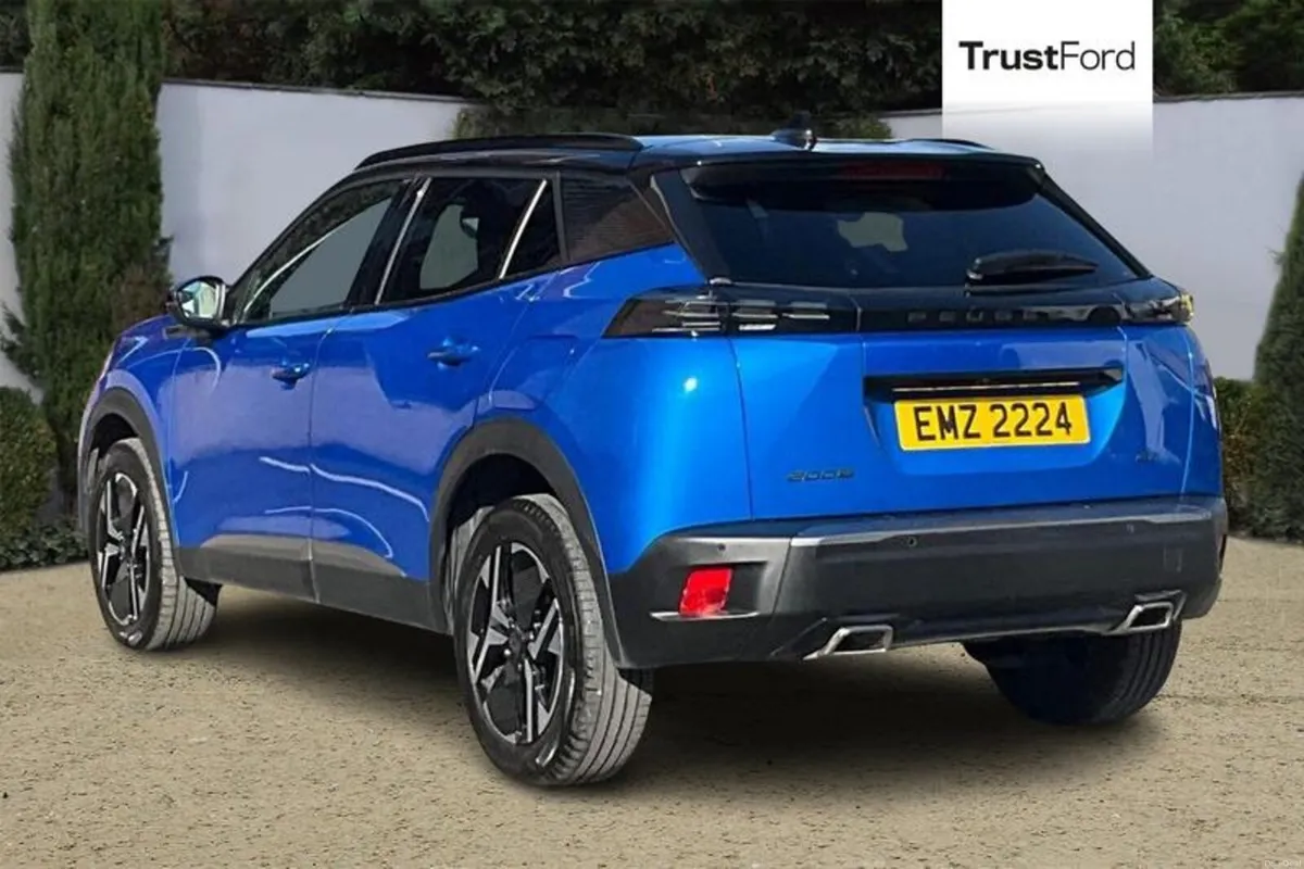 Peugeot 2008 1.2 PureTech 130 GT 5dr EAT8 - Image 2