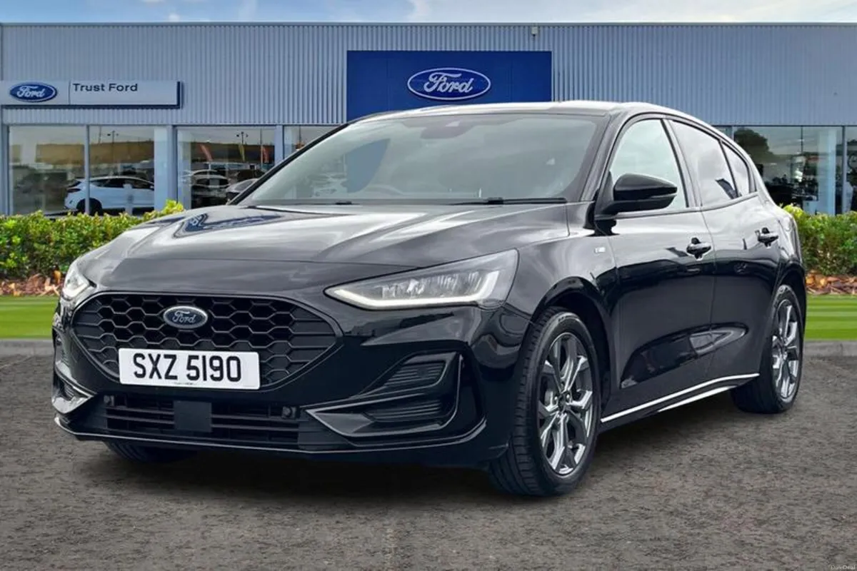 Ford Focus 1.0 EcoBoost ST-Line 5dr - Image 5
