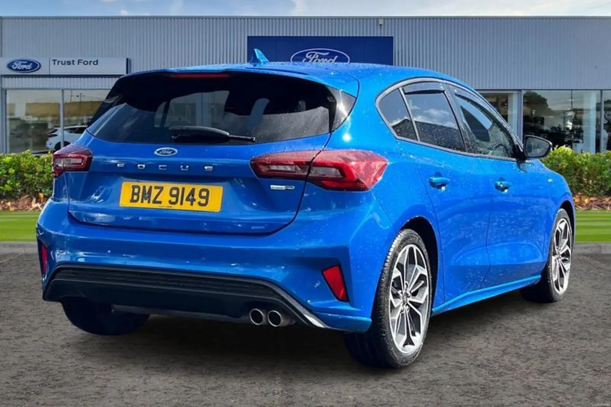 Ford Focus 1.0T EcoBoost MHEV ST-Line X Edition Ha - Image 4