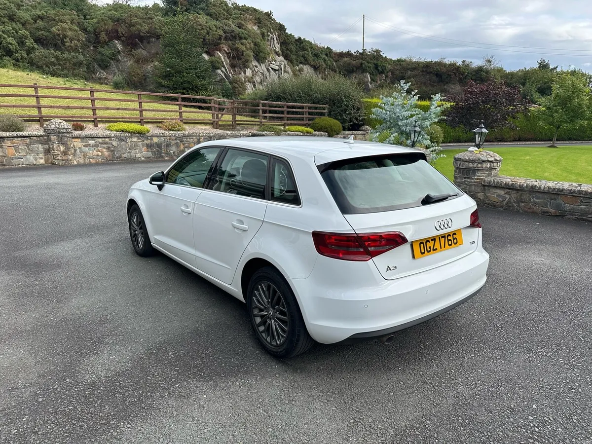 Car - Image 3