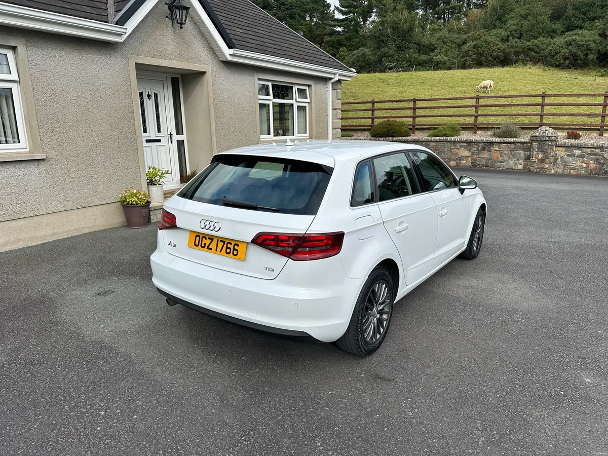 Car - Image 4