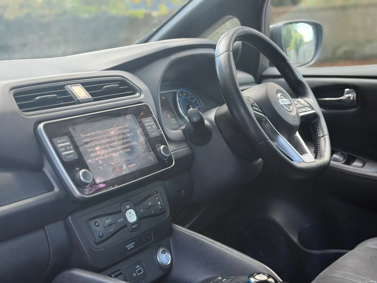 2021 Nissan Leaf 62kw EX TAXI doing great range!! - Image 6
