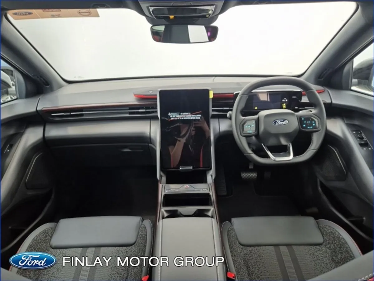 Ford Explorer Collection Extended Range - Image 2