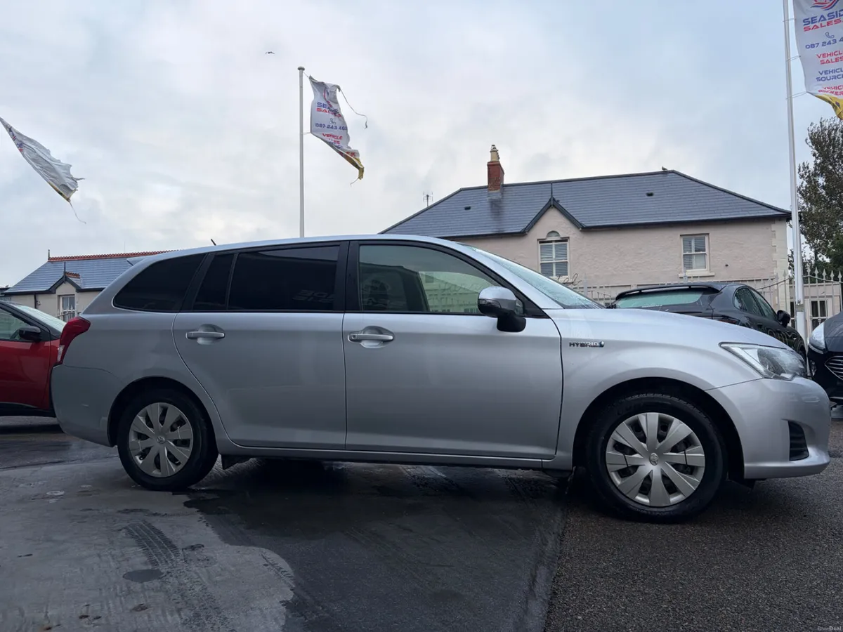 151 Toyota Corolla Hybrid Estate - Image 4
