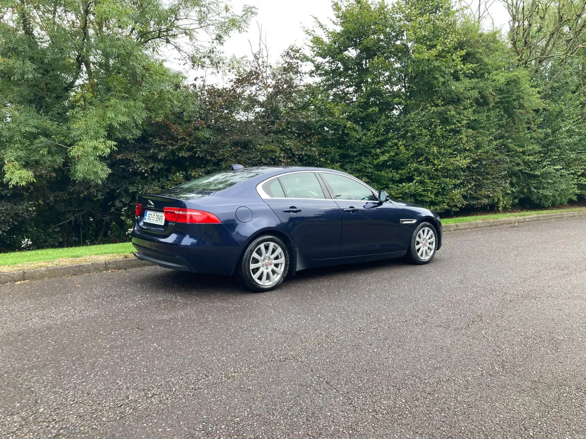 2016 Jaguar XE 2.0 Diesel Prestige 180 BHP Auto - Image 3