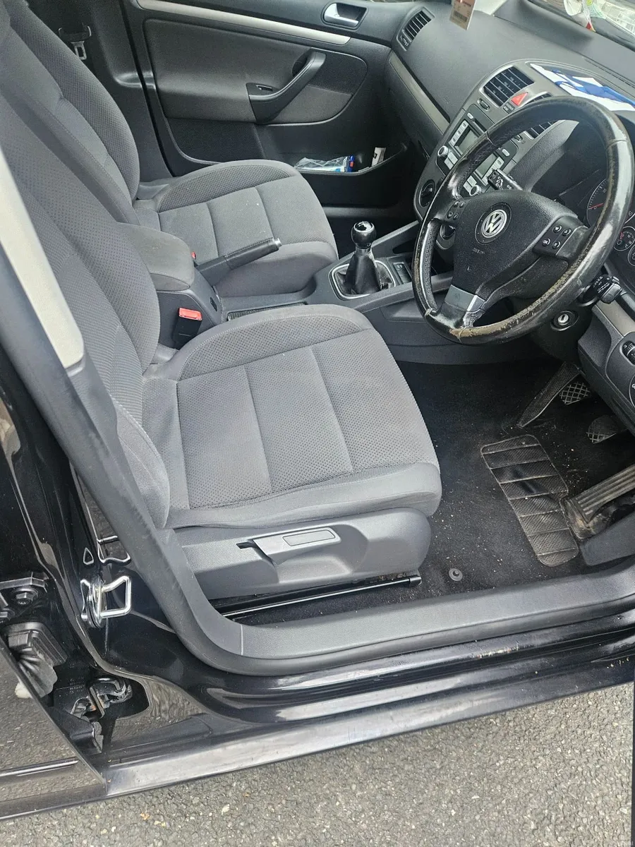 Volkswagen Golf 2008 - Image 2