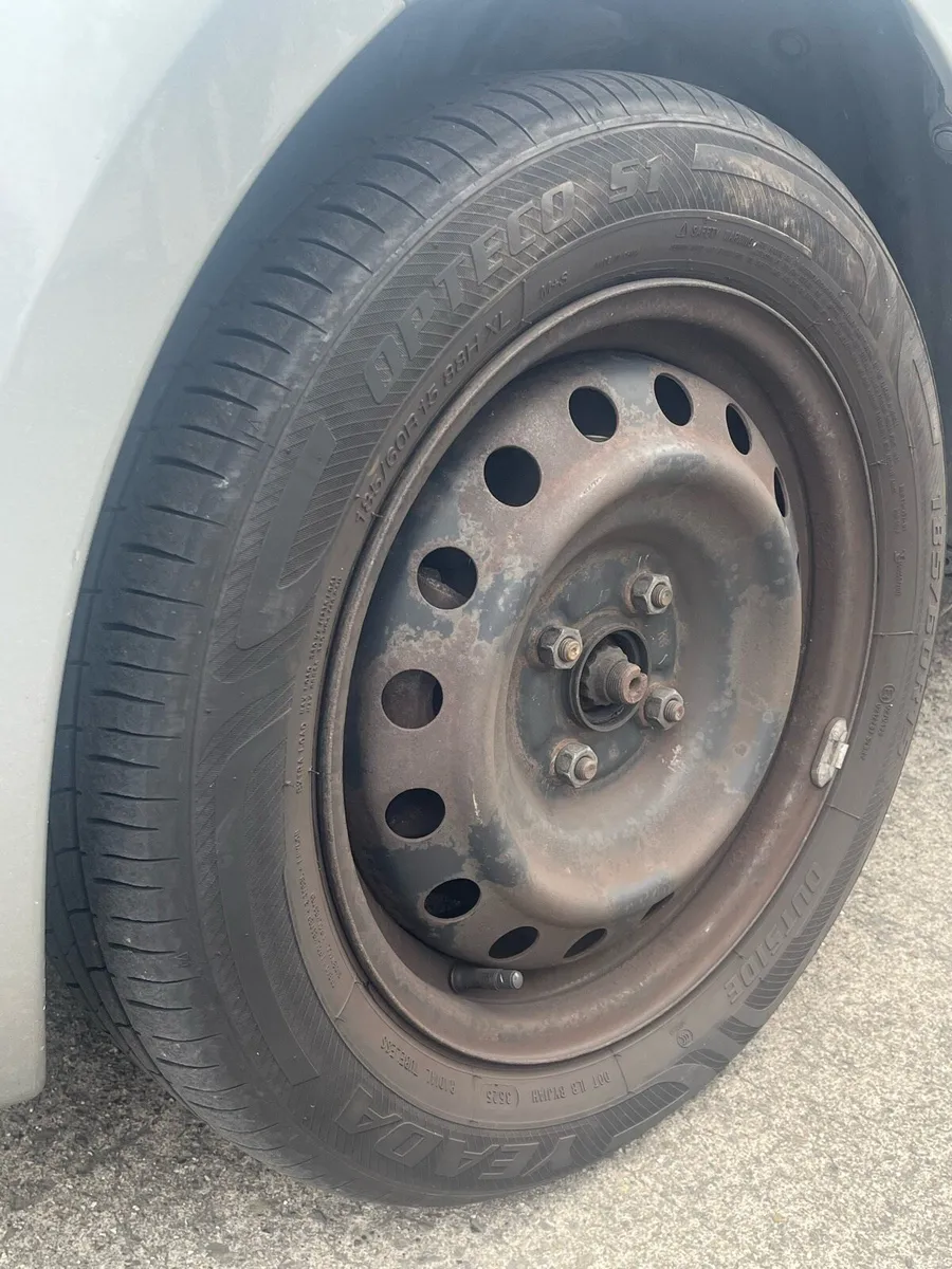 Yaris 2006 1.0 - Image 6