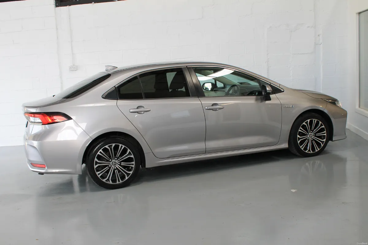Toyota Corolla 2019 Hybrid Automatic Irish Car - Image 5
