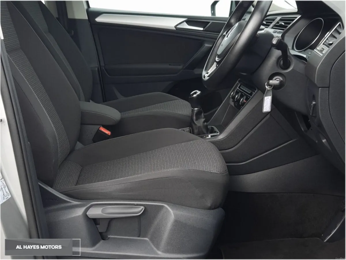 Volkswagen Tiguan 1.4 TSI 125HP Trendline - Image 4