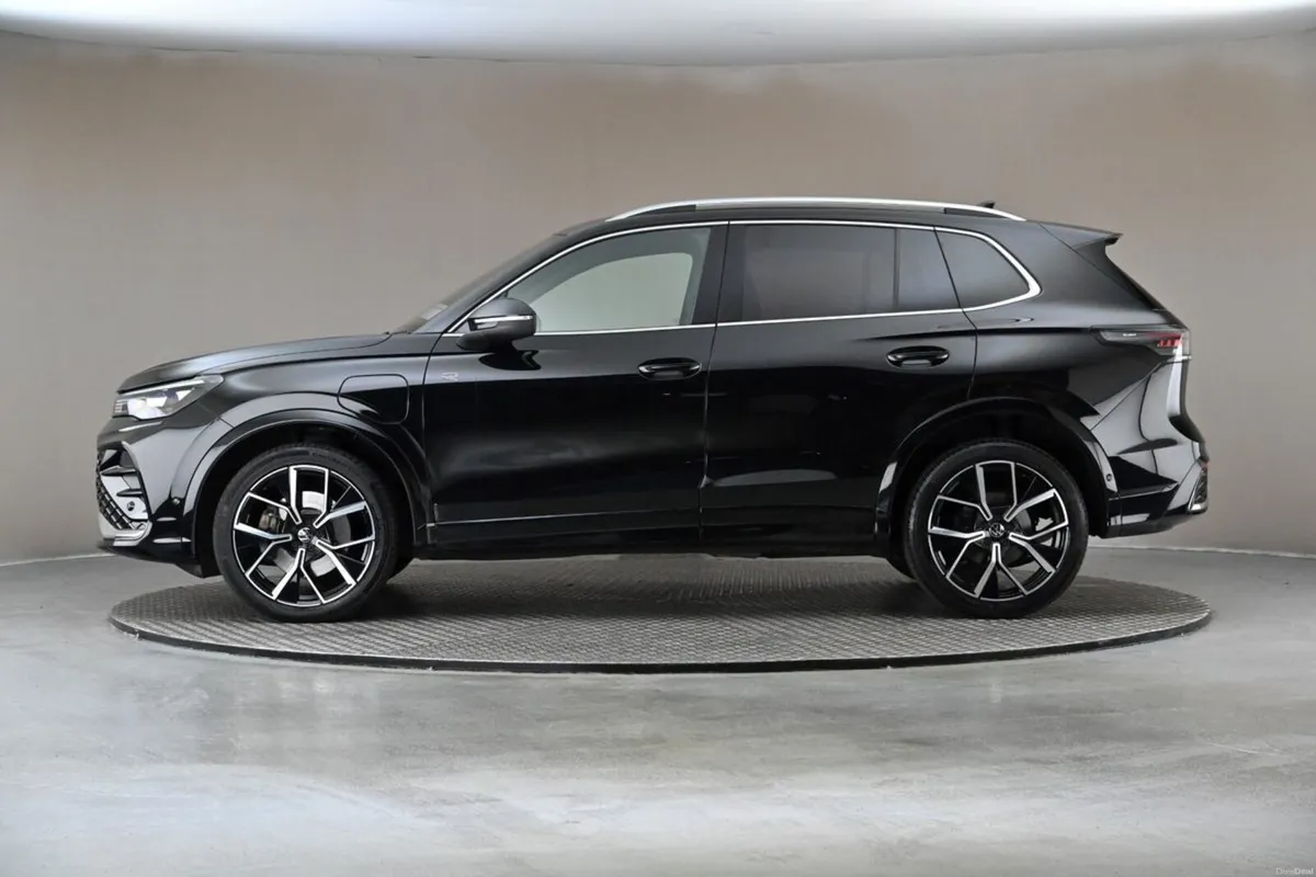 Volkswagen Tiguan 1.5 TSI DSG R-LINE PHEV - Image 5