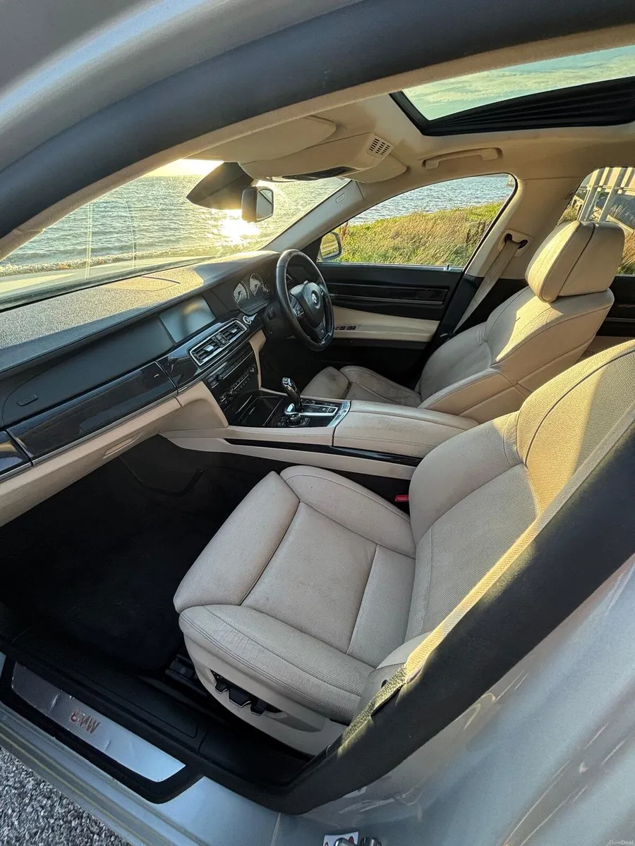 Bmw 7-series 740d - Image 6