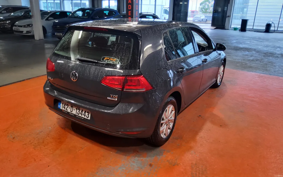 Volkswagen Golf 2014 - Image 3