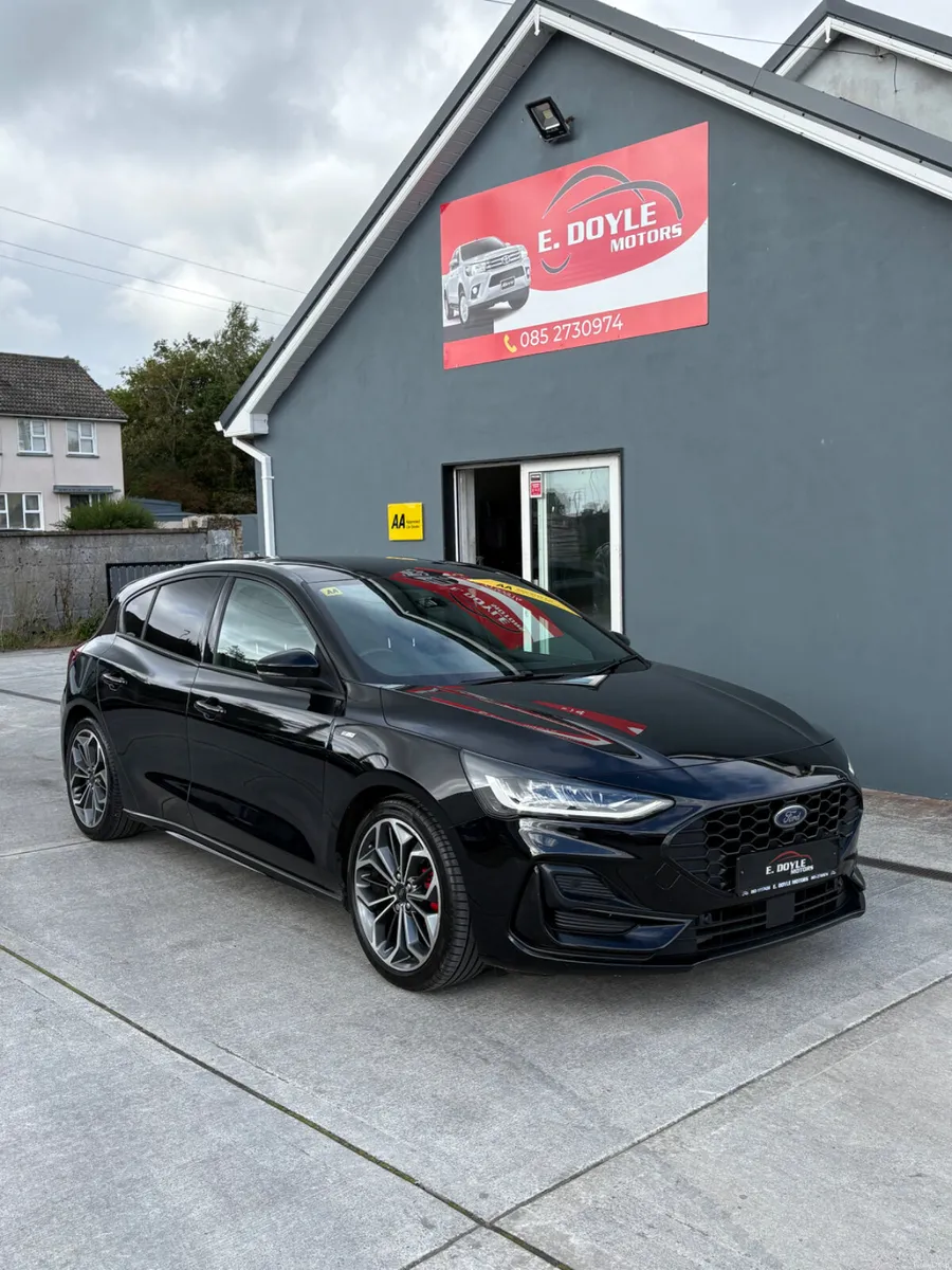 2023 Ford Focus ST- Line X Auto - Image 4