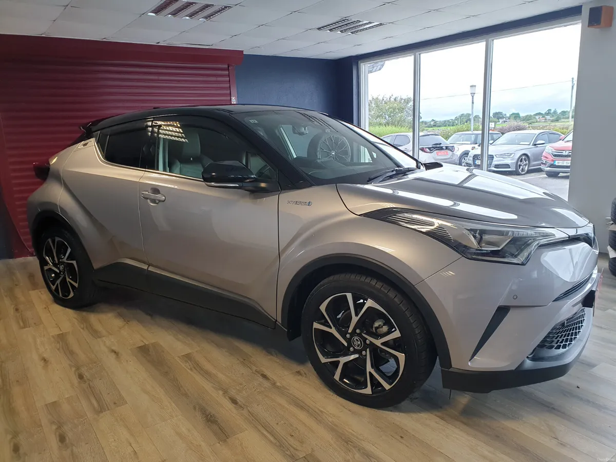Toyota C-HR 1.8 HYBRID G LED PACKAGE - Image 2