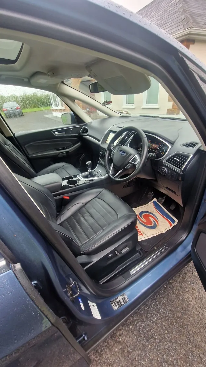 Ford Galaxy 2019 - Image 3