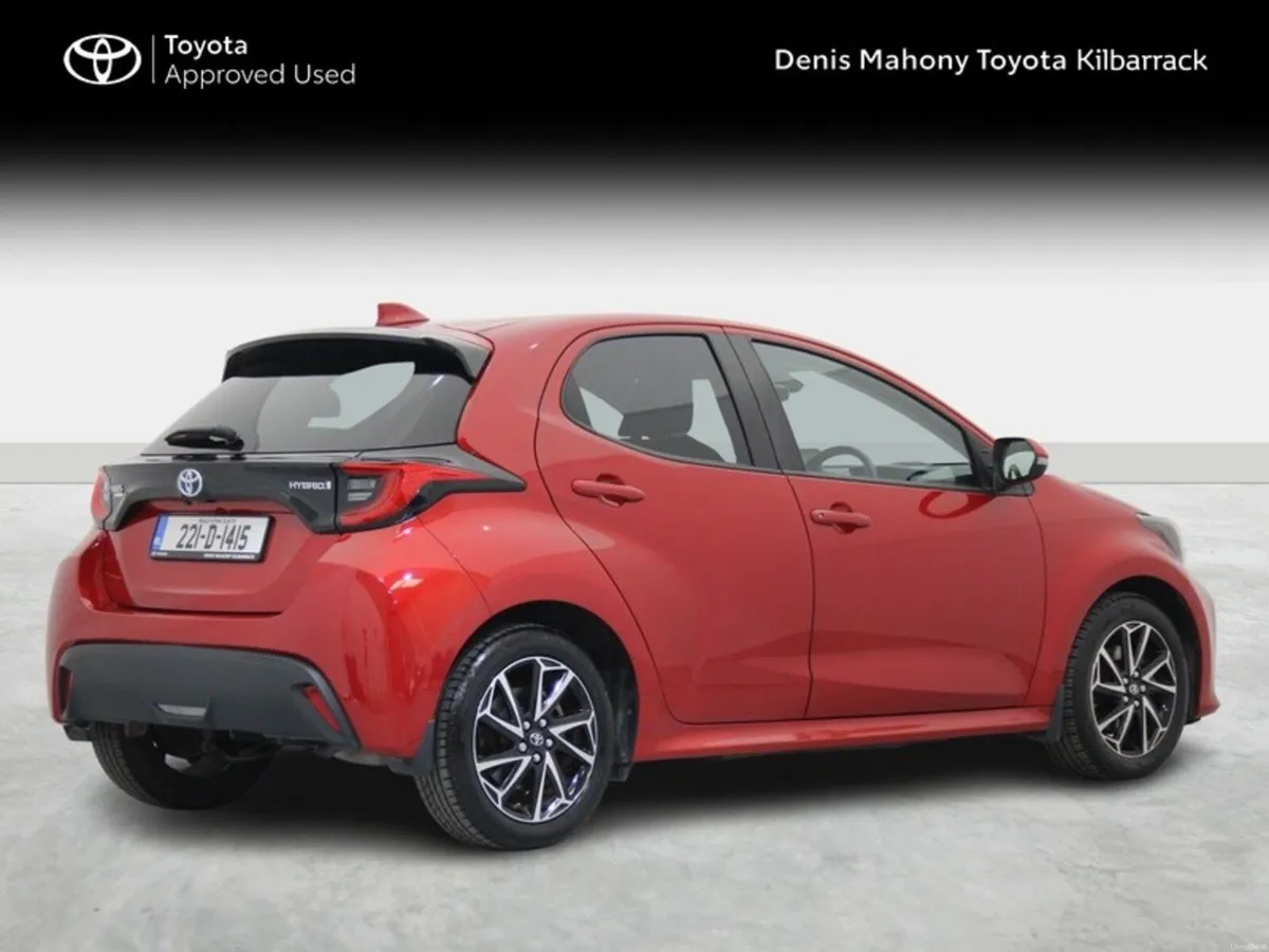Toyota Yaris LUNA SPORT  AUTO - Image 2