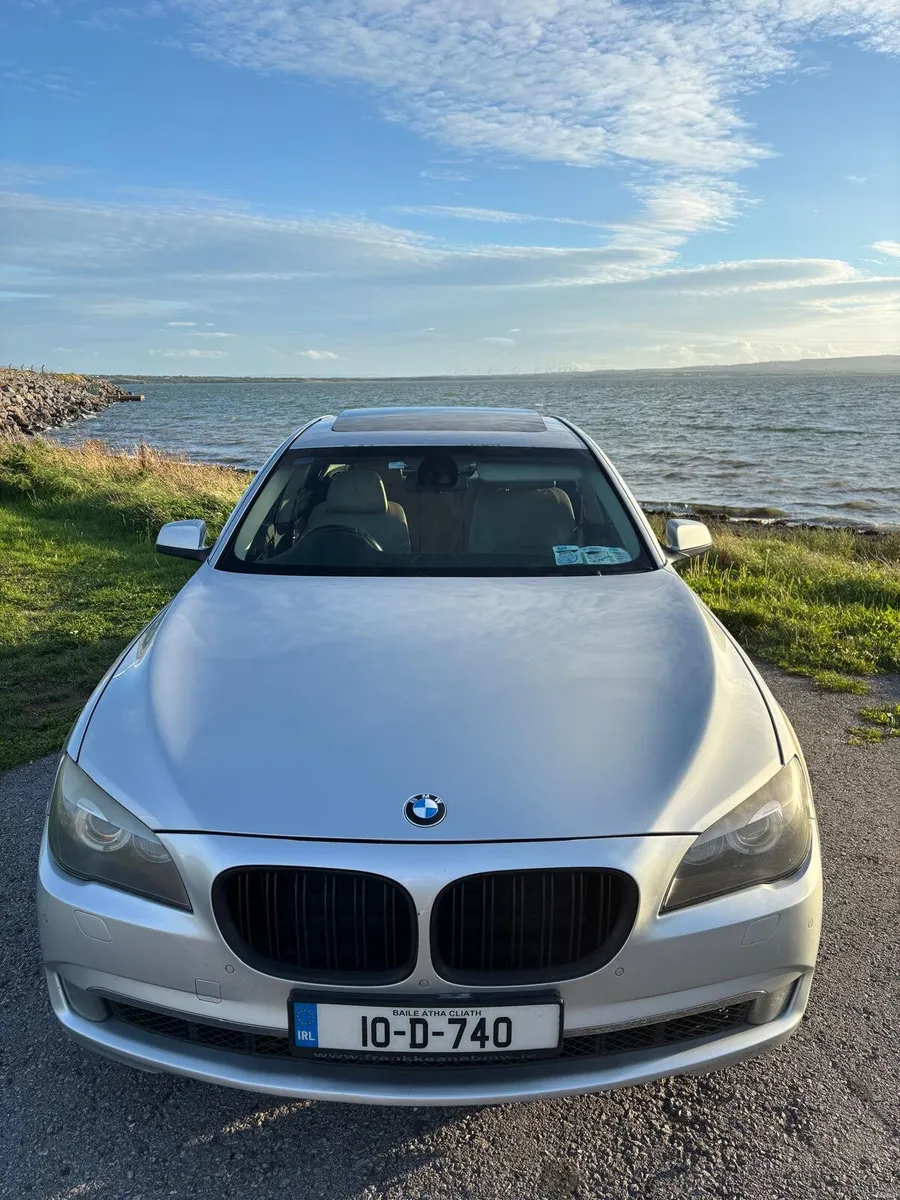 Bmw 7-series 740d - Image 2