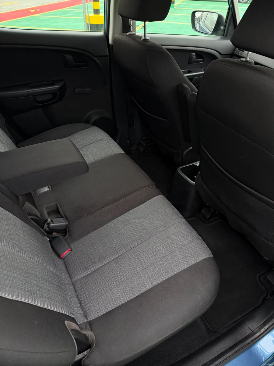 141 Kia Venga 1.4 Petrol - PERFECT STARTER CAR - Image 6