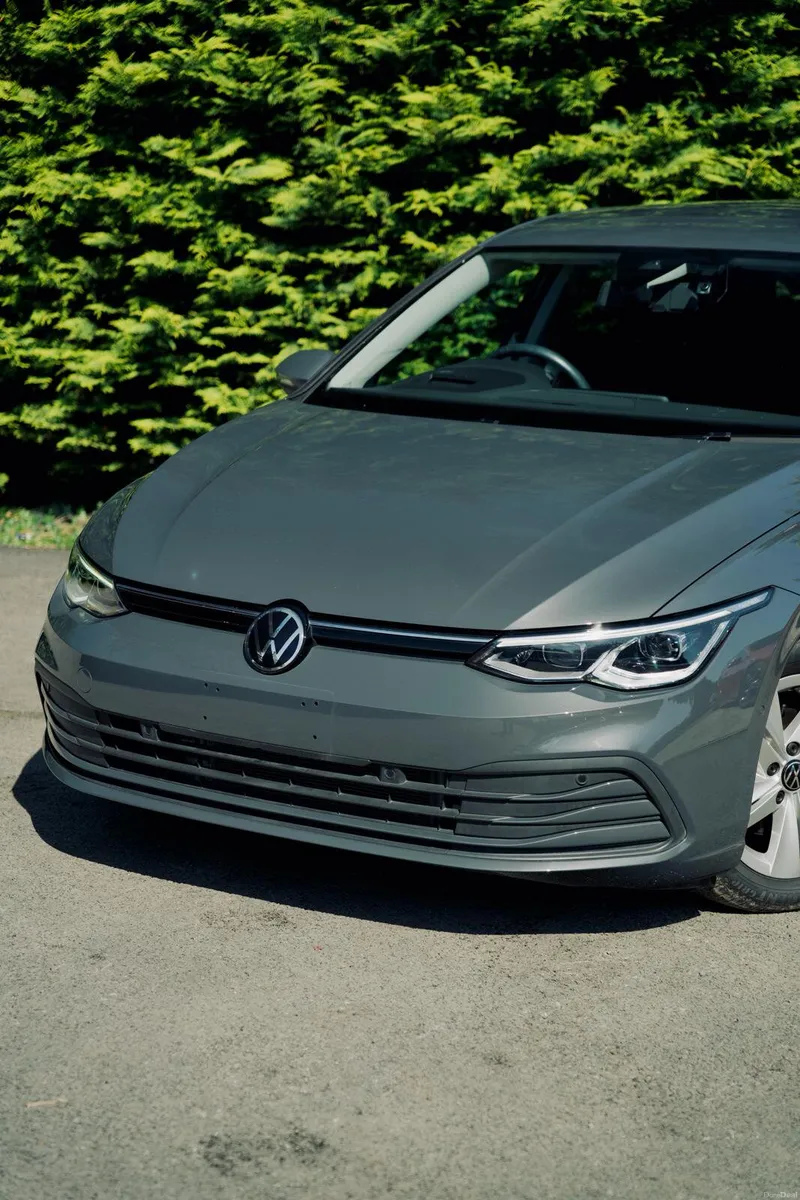 Volkswagen Golf 2023 - Image 6