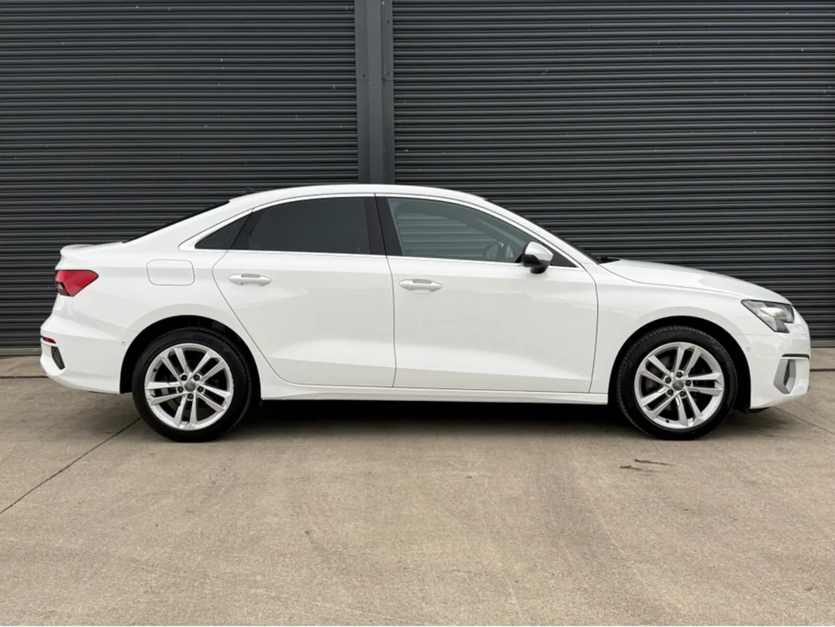 Audi A3 LIMOUSINE 30 TFSI 110HP SE 4DR SAL - Image 3