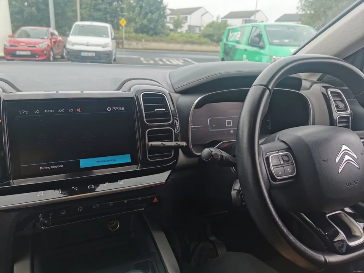 Citroen C5 Aircross FEEL BLUEHDI 130 4 4DR - Image 3