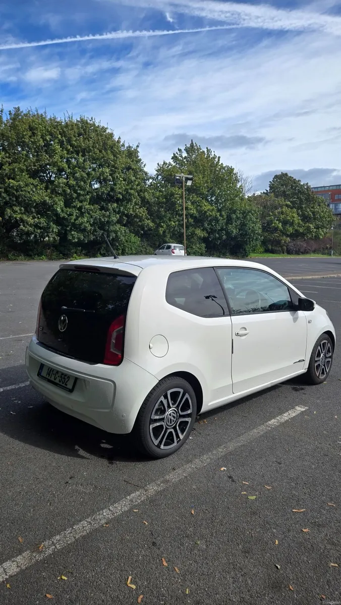 Volkswagen up! 2014 - Image 5