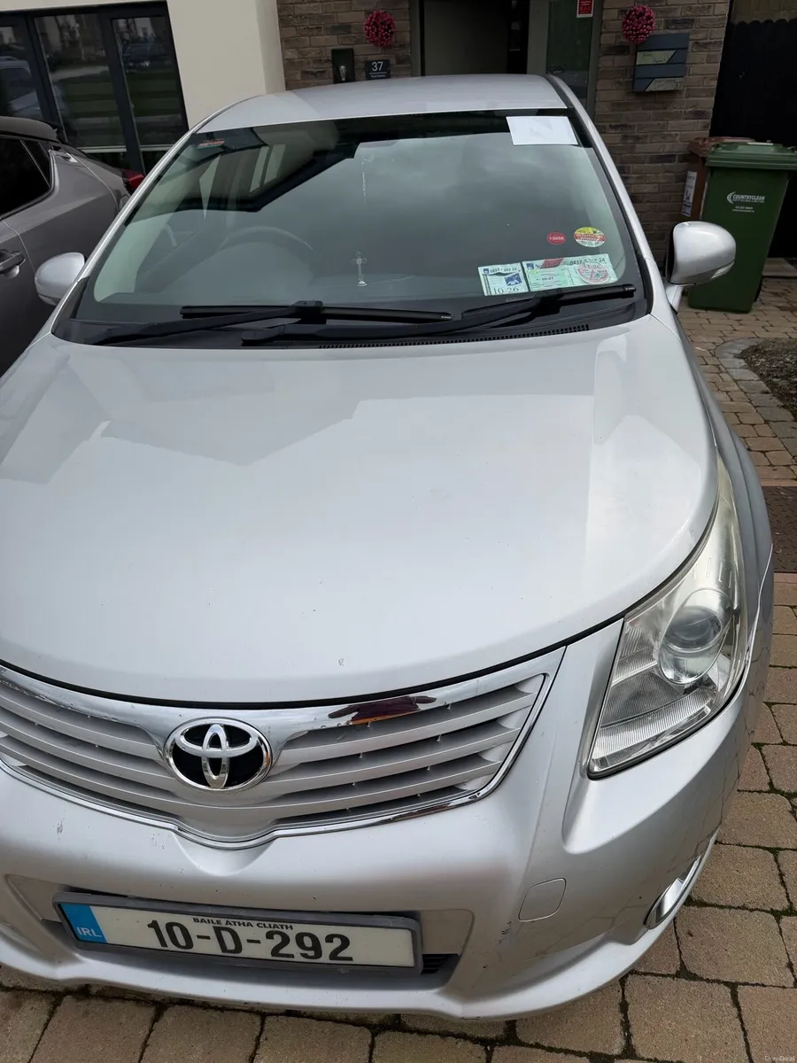 2010 Toyota Avensis - Image 2