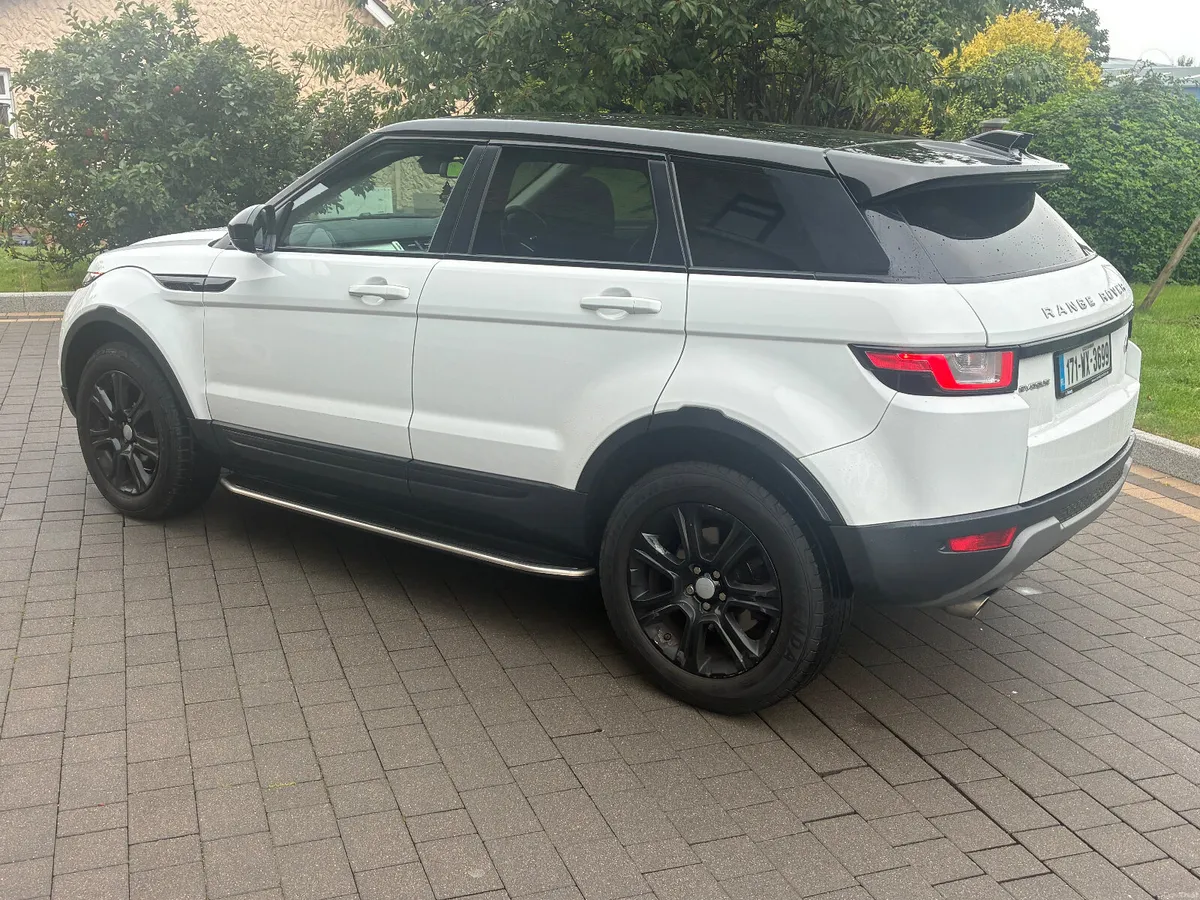 2017  Range Rover Evoque sport auto - Image 4