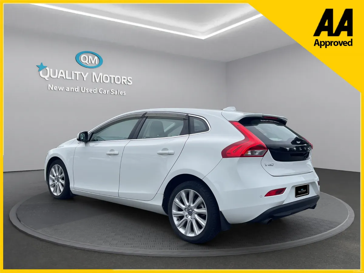 2015 VOLVO V40 1.6 PETROL (S152) - Image 5